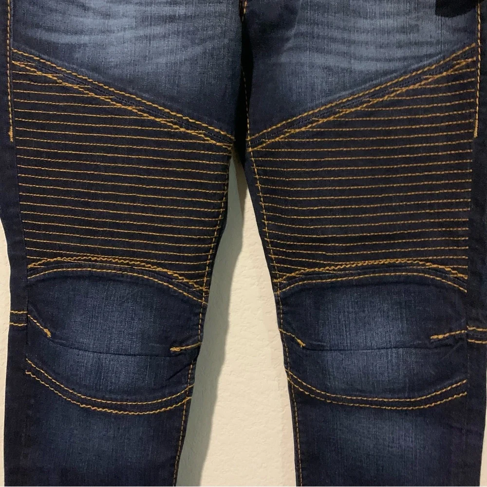 NWT! True Religion Skinny Moto Jeans